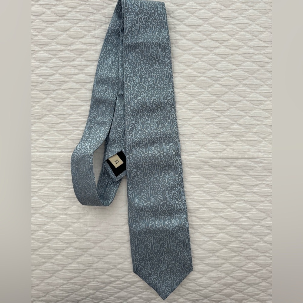 Burberry tie, worn 4/5 times. Great condition. - Picture 2 of 2